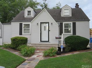 90 N Maple St, Avenel, NJ 07001