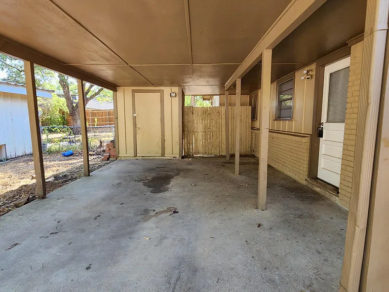 1111 Hollis St — Photo 6