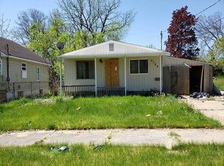 2102 Beach St, Flint, MI 48503