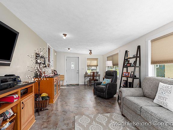4th image of 8201 Indian Shores Dr