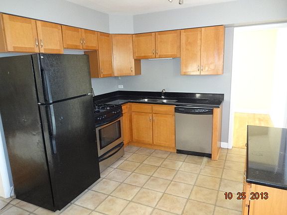 5th image of 3024 Wilmette Ave