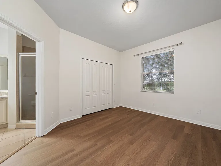 10612 Savannah Wood Dr — Photo 22