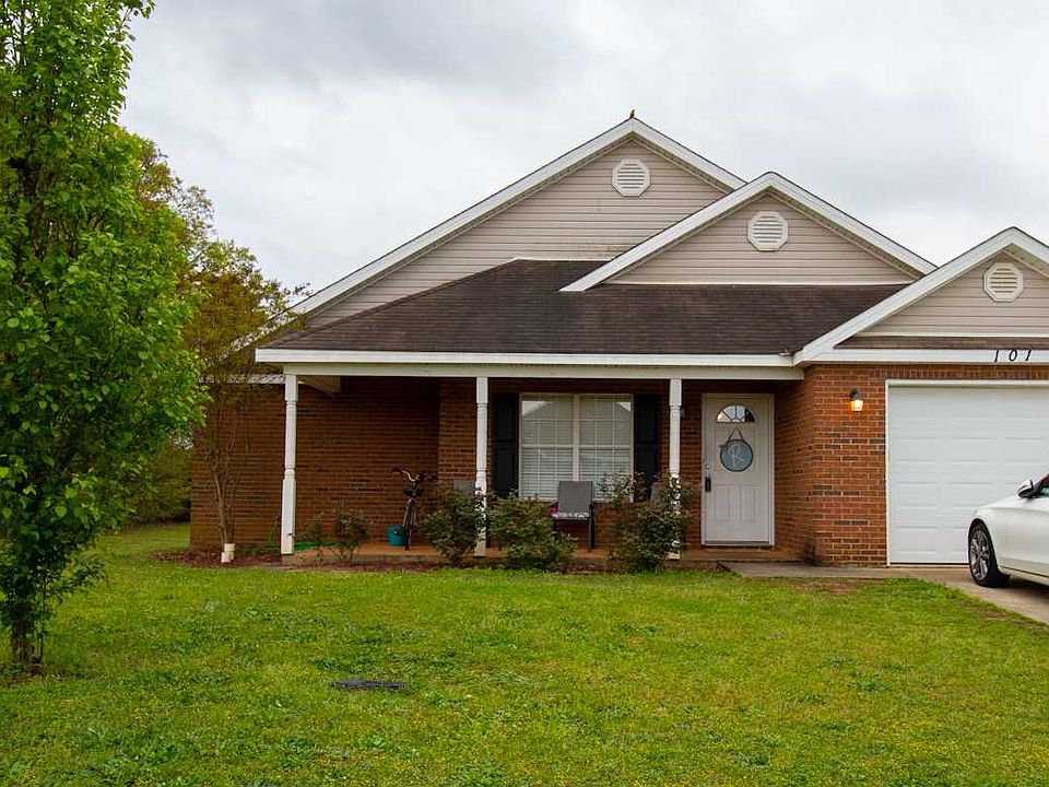 2nd image of 101 Wembley Dr