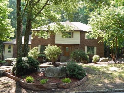 50 Cheshire Ln, Ringwood, NJ, 07456