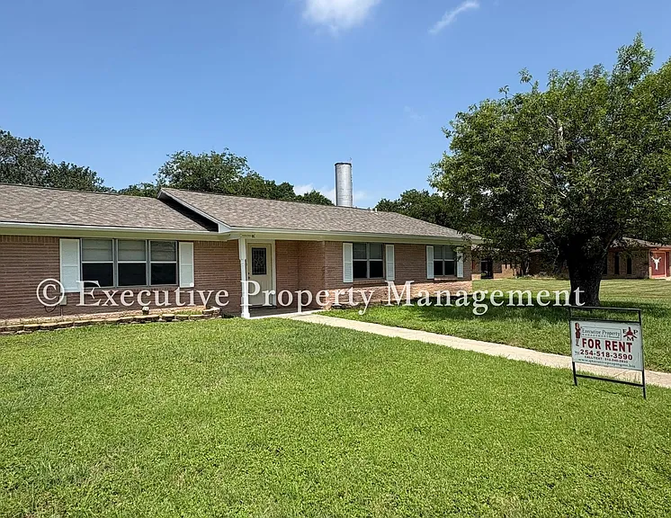 616 Cedar Dr — Photo 3
