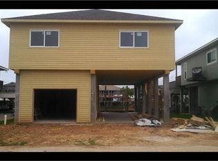 1052 Redfish St, Bayou Vista, TX 77563