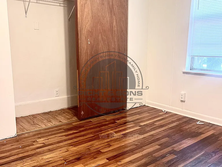 2022 Hollywood Dr #1 — Photo 6
