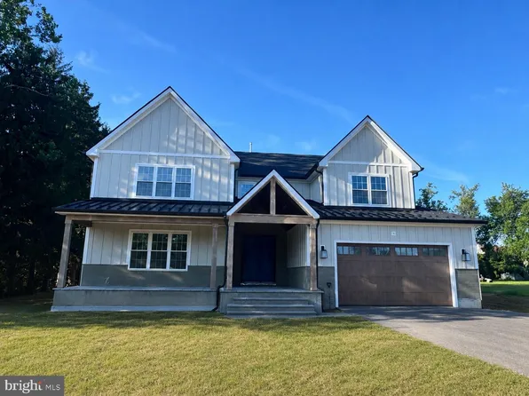 506 Lower Holland Rd, Holland, PA 18966