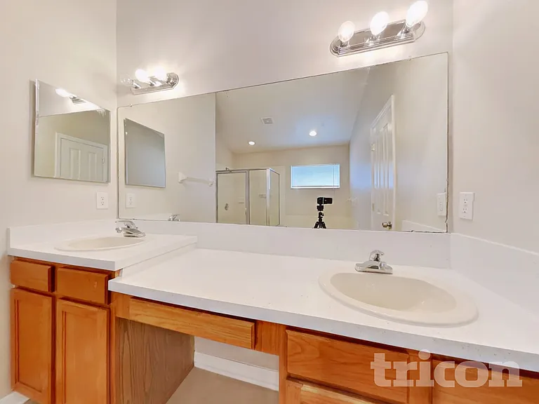 6816 Monarch Park Dr — Photo 9