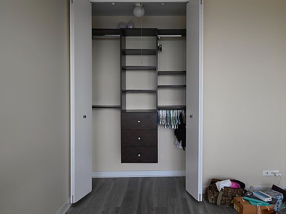 4th image of 655 W Irving Park Rd APT 5212