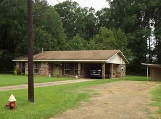 89 Montgomery St, Durant, MS 39063