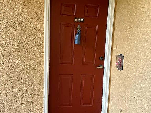 2nd image of 2173 Tuscany Trce Unit 1610