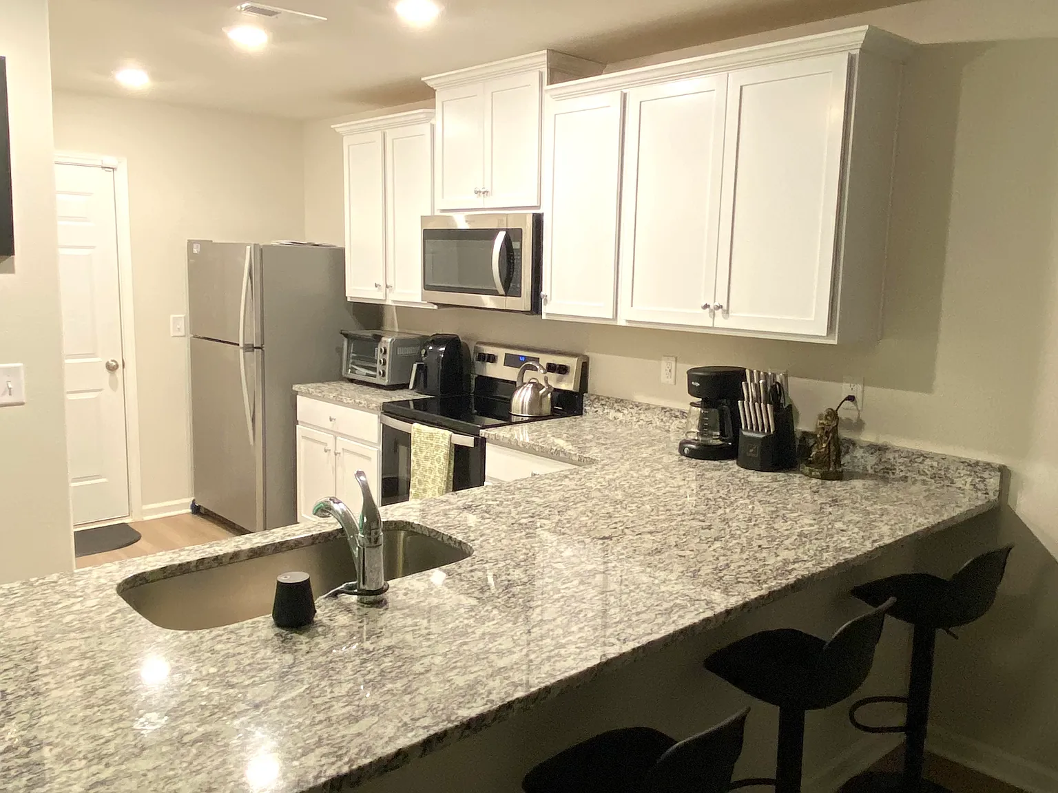 1526 Nia Rd — Photo 2