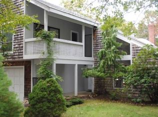 16 Todd Dr, East Hampton, NY 11937