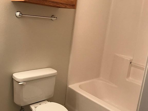 3rd image of 1829 N Dr Mlk Jr Blvd APT C