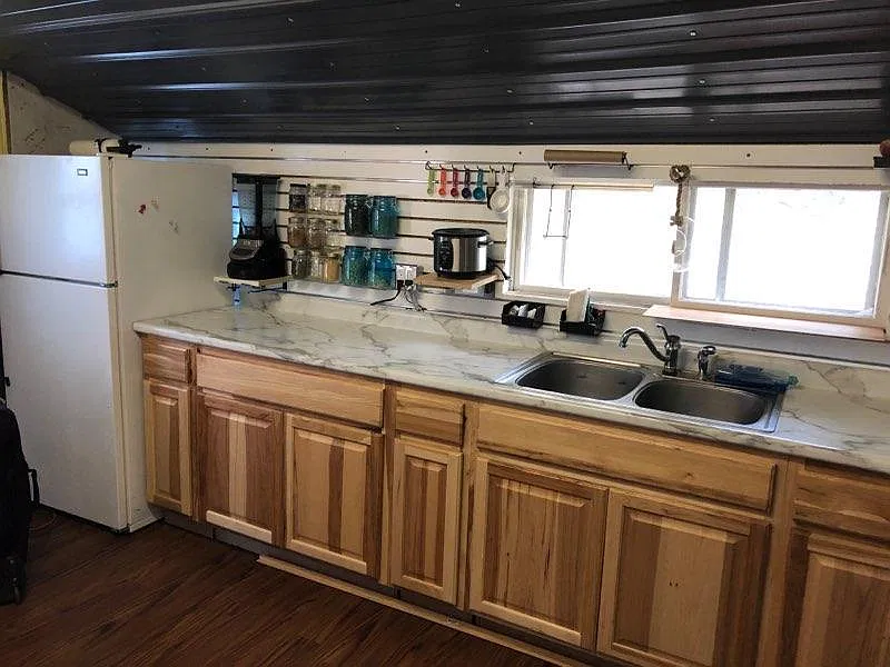 2 bed, 1000 sqft, $1,050 — Photo 4