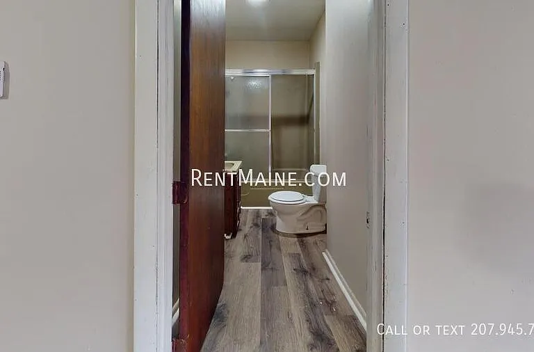 47 Sanford St #5 — Photo 4