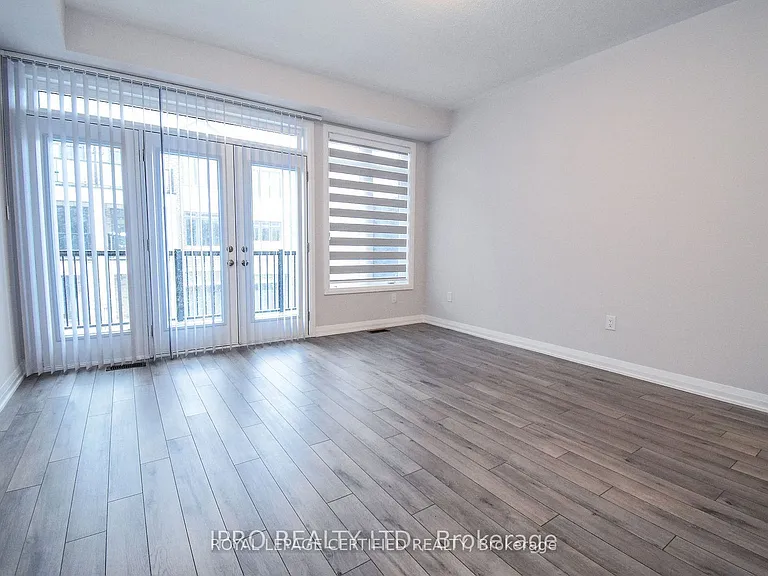 585 Colborne St E #404 — Photo 11