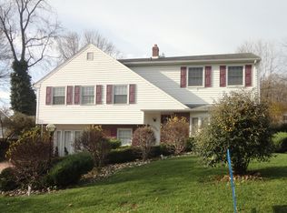 1026 Crozer Ln, Springfield, PA 19064