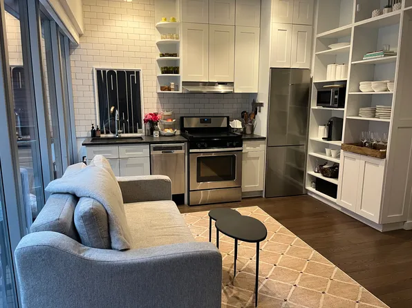 126 Salem St APT 1, Boston, MA 02113