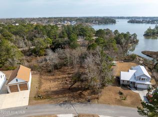 635 Riva Ridge Rd, Sneads Ferry, NC 28460