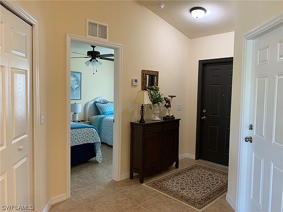 5th image of 4612/4614 SW 8th Ct