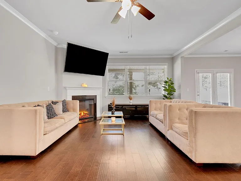 1398 Harlequin Way — Photo 14