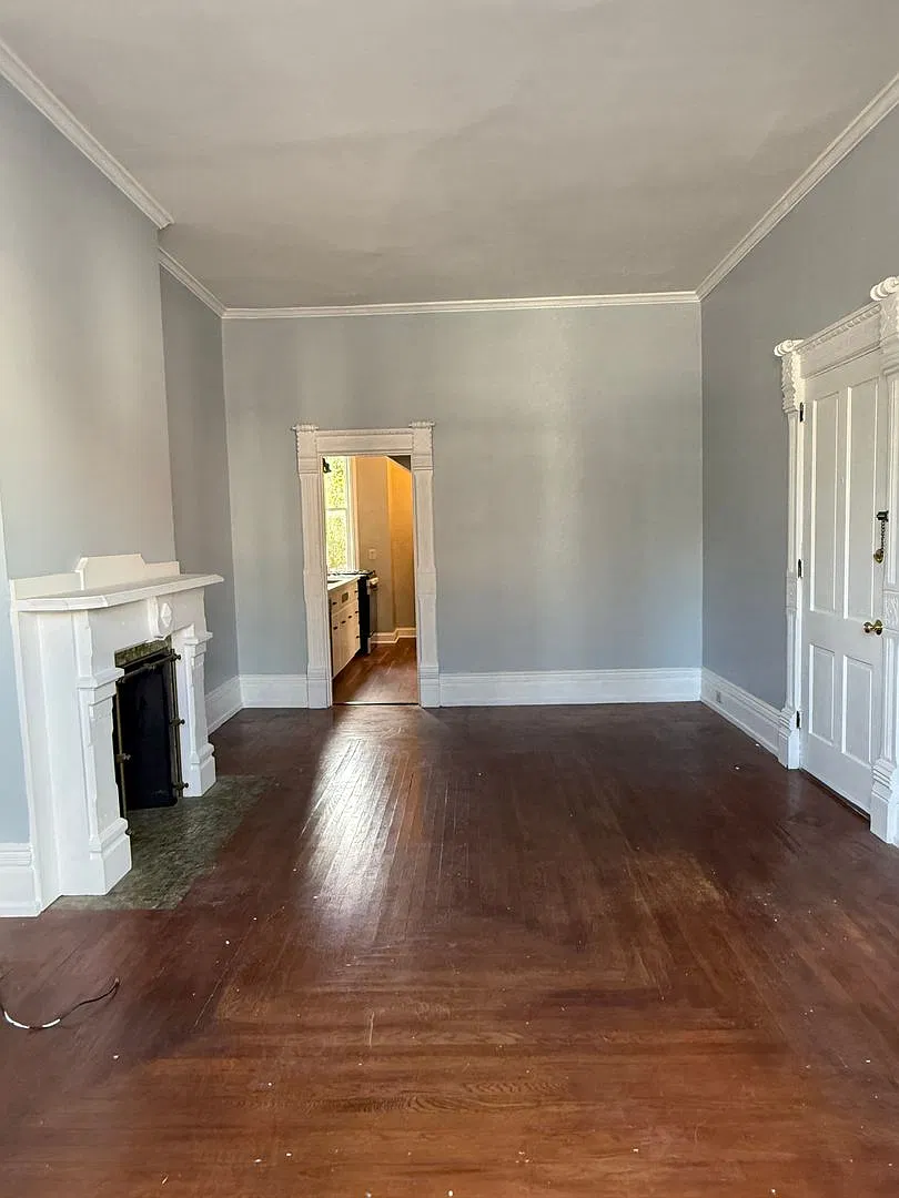242 S Hanover St — Photo 3