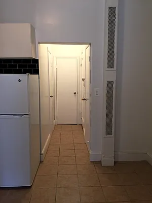 Rented by Waverly Realty Associates | media 16