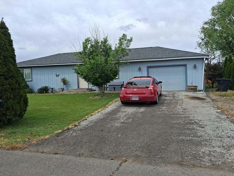 1st image of 1005 Merlot St