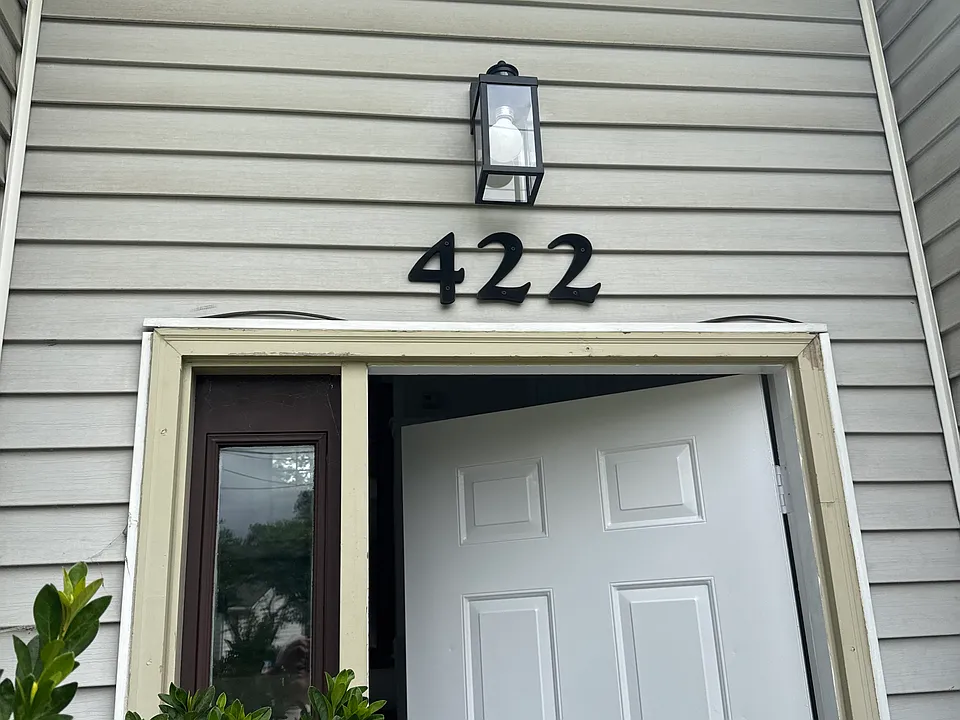 422 Lincoln St