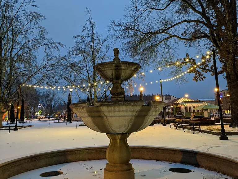 The Piazza at Villebois water fountain at winter time.