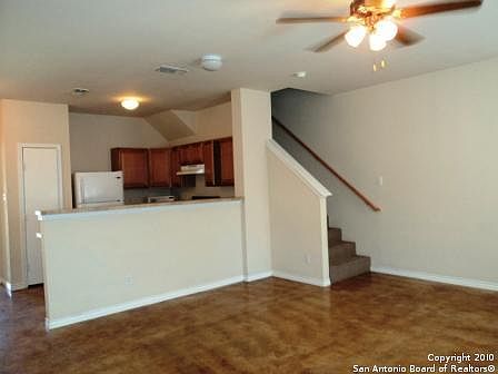 5th image of 7807 Kingsbury Wood Unit 2