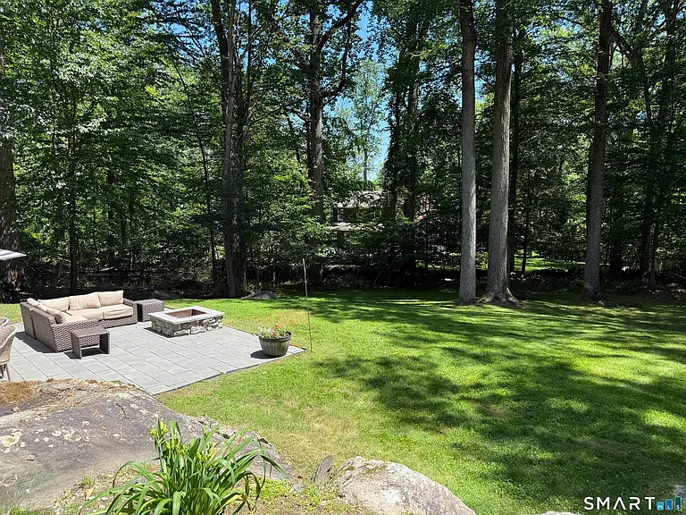 58 Heritage Ln — Photo 31