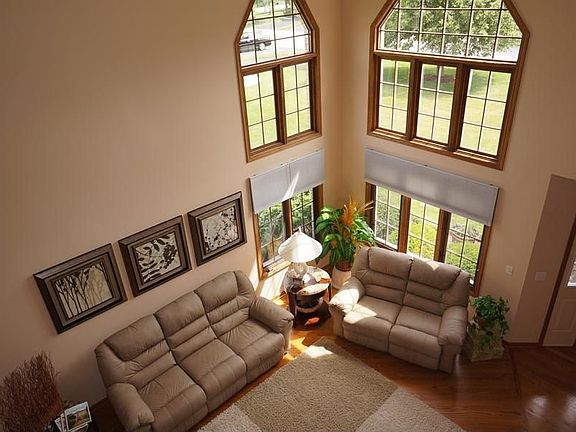 2nd image of 16736 Cardinal Dr