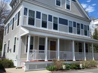 7 Honora Ct, Buzzards Bay, MA 02532