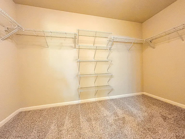 923 Avery Pkwy #2 — Photo 26