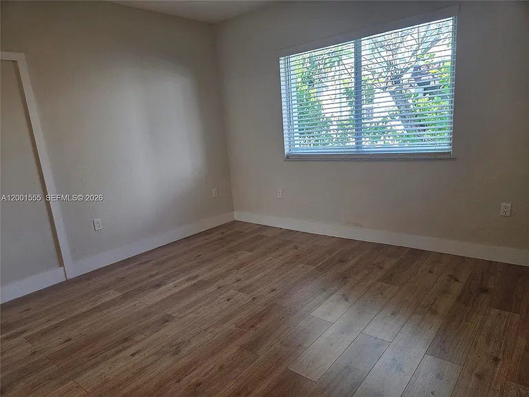 2278 SW 5th St — Photo 16