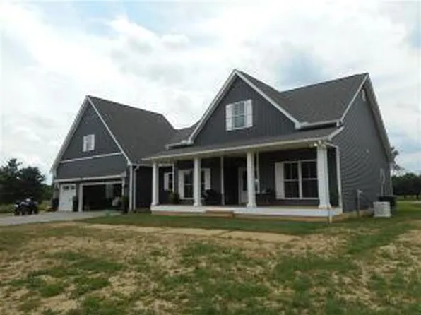 8174 Gale Rd, Hebron, OH 43025