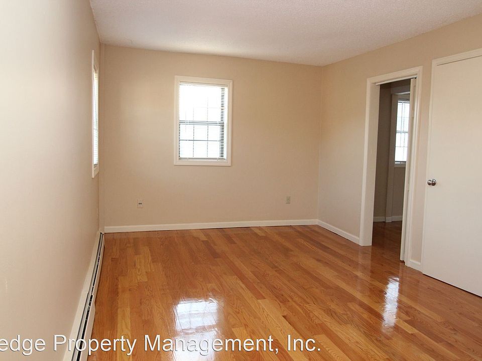 Perkins Corners Apts. 195 Fitchville Rd Bozrah CT Zillow