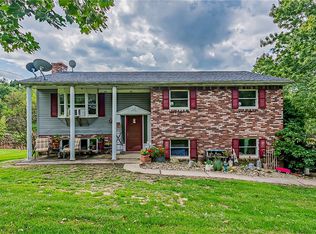 493 Pittsburgh St, New Derry, PA 15671