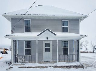 526 Commercial St, Strawberry Point, IA 52076