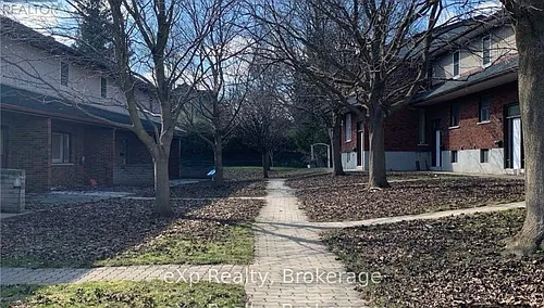 215 McNab St #10 Photo 1