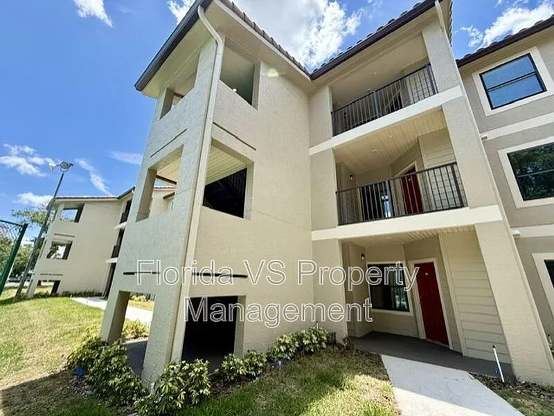 3004 Parkway Blvd #208
