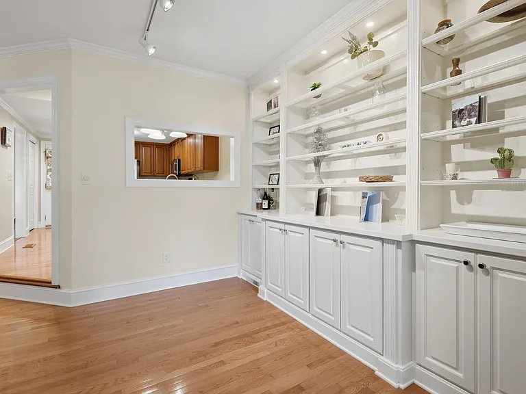 7514 Wellesley Park S — Photo 19