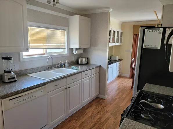 73151 Broadmoor Dr, Thousand Palms, CA 92276