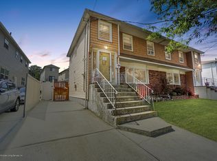 70 Parish Ave, Staten Island, NY 10314