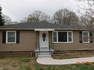 915 Astor Ave, Forest Park, GA 30297