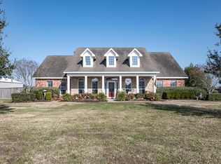 4219 Landon Ln, Cove, TX 77523