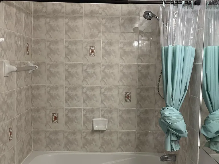 887 Bay St #1009 — Photo 12